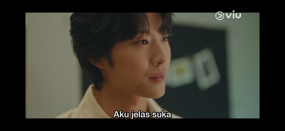 moonsaangmin's tweet photo. @Viu_ID Min sumpah makasih banget udah tayangin drama sebagus ini, sebutterfly era ini! Aku bener bener sesuka itu sama dramanya dan sejatuh cinta itu… aku rela begadang demi nungguin dan habisin brewing love bahkan semua temenku aku racunin biar nonton ini!  #giViuWay #BrewingLoveXViu https://t.co/vjfdYhqFeg