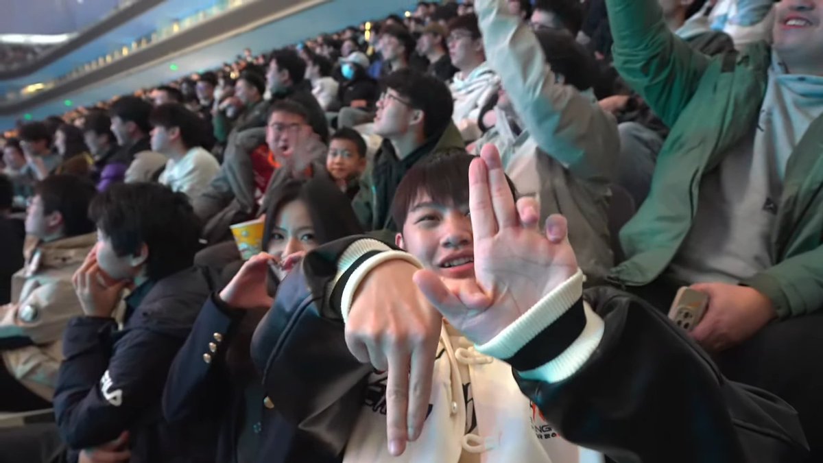 VALO2ASIA's tweet photo. SOMEONE DID THE KANGKANG SIGN AT THE PERFECT WORLD CS2 SHANGHAI MAJOR 💀

#ShanghaiMajor2024 https://t.co/wDGUclnCCD