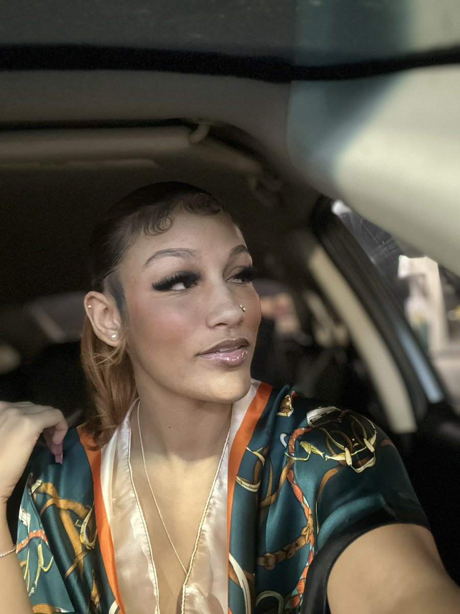 Barbiana.meme tweet media