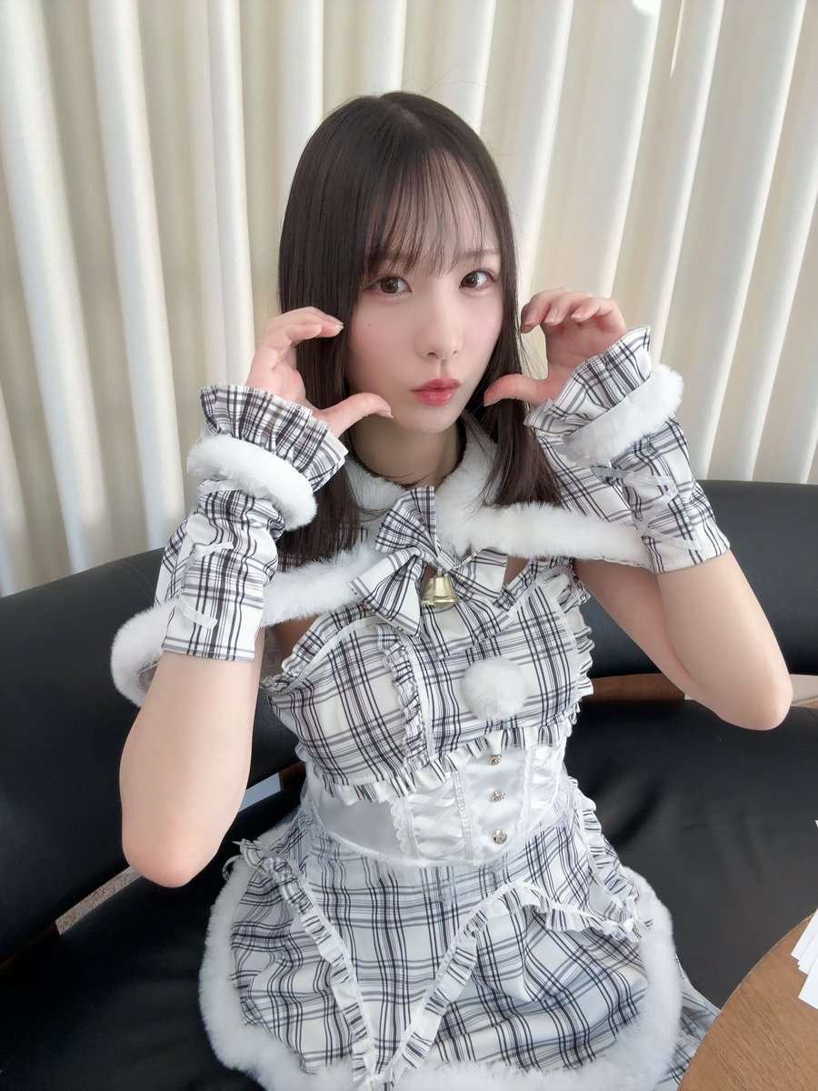 murakami_yuka_'s tweet photo. オンラインチェキ会ありがとう🩷
みんなのことより1層大好きになりました🎄.*
今日もアホなこといっぱい言ってごめんね笑 https://t.co/hGBnnzR5HY