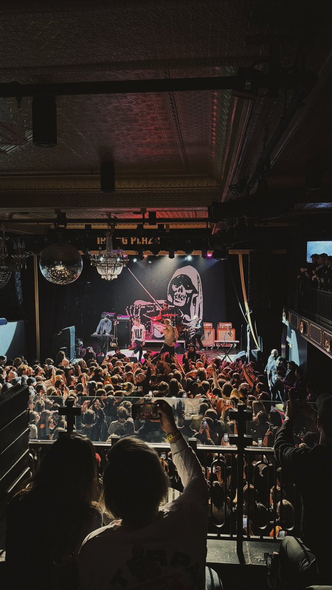 241213 irving plaza nyc <a href="/1900USANAILS/">The Blood Brothers</a>