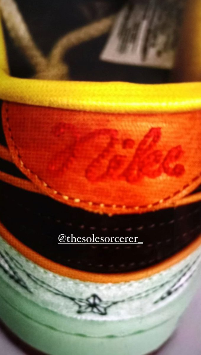 JustFreshKicks tweet media