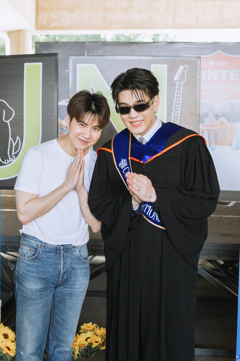 hypeboys86's tweet photo. อยากเห็นคุณนุหยุมกันกันด้วยตาเนื้อจั๊บ 😔
#GunGunHDGraduationDay #gungunhd https://t.co/k5f4EKvWeh