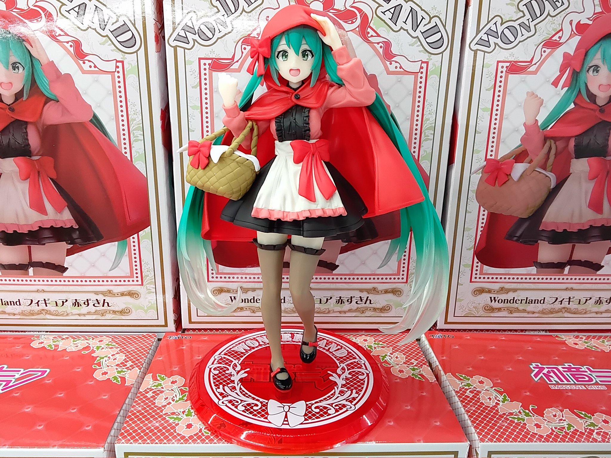 初音ミク Wonderland フィギュア 赤ずきん 明るく