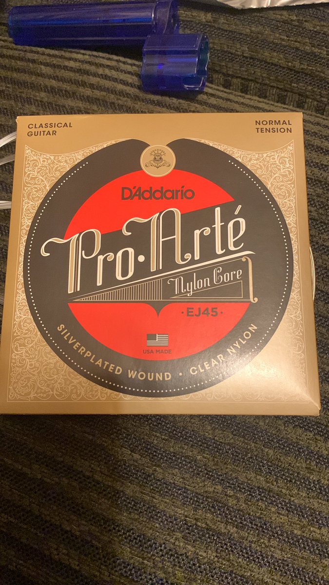__tente_'s tweet photo. 親切にタグ付けされてた
ダダリオのナチュラル1800円くらい
だれかおすすめあったら教えて欲しい https://t.co/NOYdwNljKK