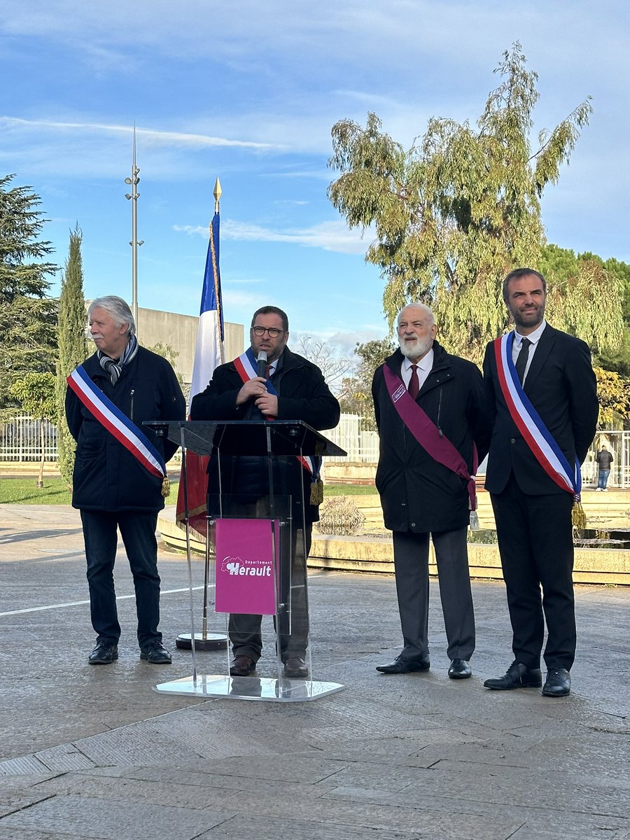 AMF34 (@assomaires34) on Twitter photo Rassemblement des #collectivités de l’Hérault ce jour sur le parvis du Mas d’Alco qui ont répondu à l’appel du Président du Conseil départemental de l’#Hérault Rassemblement des #collectivités de l’Hérault ce jour sur le parvis du Mas d’Alco qui ont répondu à l’appel du Président du Conseil départemental de l’#Hérault