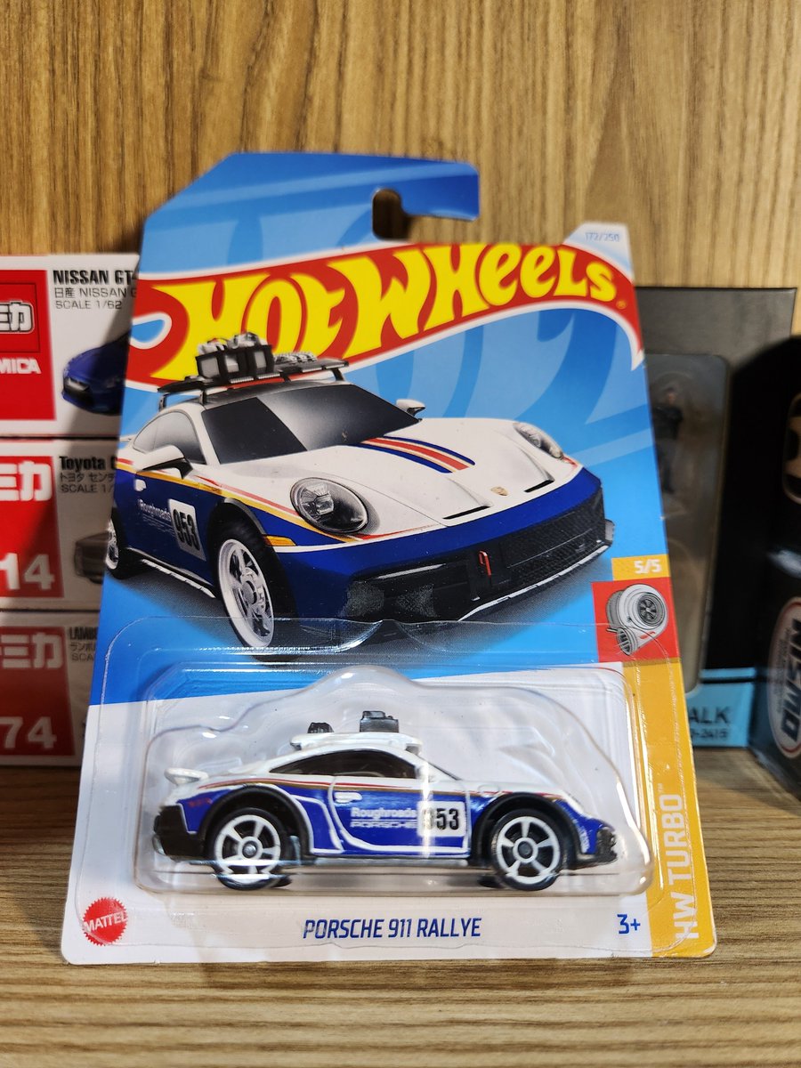 BattleUncle's tweet photo. HotWheels Original
1 set (2 unit) 80k
*Porsche 911 Rallye
*Porsche 928S Safari

Harga satuan 45k
Stok : 1 (siapa cepat dia dapat)
COD : Maju Bersama Swalayan - Ringroad Medan
Kondisi : Card mulus, detail cakep, buruan kolektor, warna cakep. https://t.co/d0tqpW8LuC