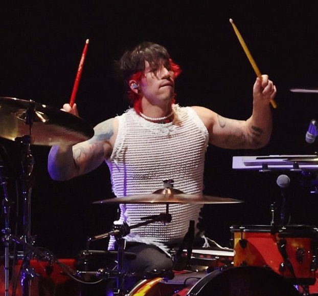 ✩ (@dunhourly) on Twitter photo 