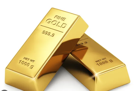 FxFxexpert5's tweet photo. #Goldprices seen heavy selling pressure after making Week High at $2726  &amp; closed at $2648  as high #USTreasurybond yields weighed on the #yellowmetal. For the whole week US #10YearBondYields have #traded with positive bias &amp; are up 5.93% on weekly basis(CMP 4.40%)
#xauusdsignal https://t.co/qqUALBbuOZ