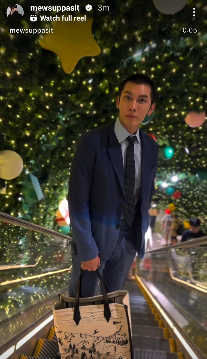 artictube2's tweet photo. As 2024 comes to an end, let's take a moment to pause and reflect on what a year it has been! Grateful to have #Montblanc be a part of my journey.
Here's to an even more wonderful 2025 💫🥂✨️
@MSuppasit #MewSuppasit
#มิวศุภศิษฏ์ @montblanc_world
#Heartwritten https://t.co/z4hxeC8lw6
