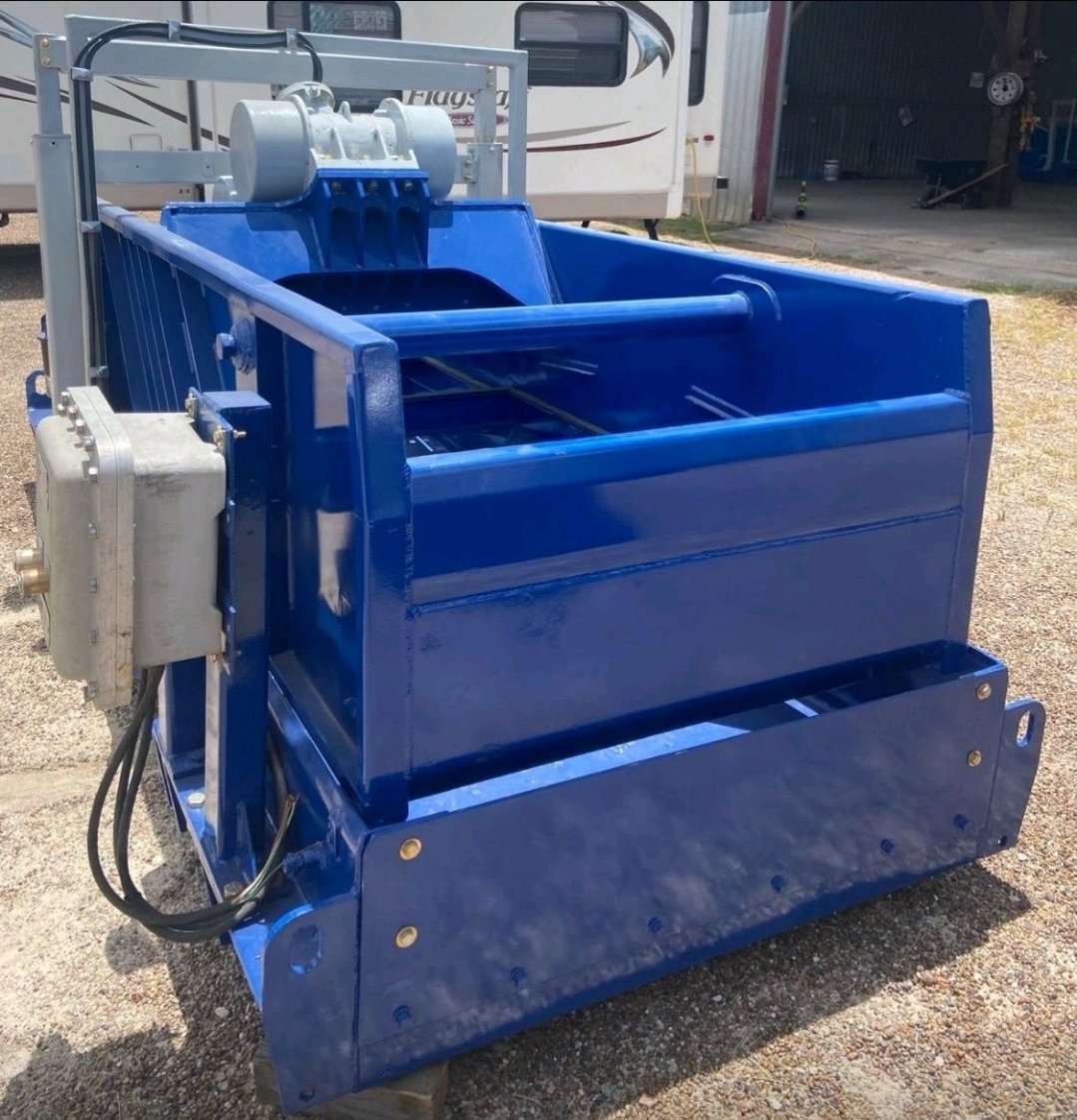 Ateroma_jackson's tweet image. Drying shakers
We have a large inventory of shakers. Rebuilt and made ready on request. 
Fluid systems
Nationals 
Derricks

Can come on 2 shakers and 3 shaker tank. 
Contact Jack
Email:Admin@ateromajack.com 
website: Ateromajack.com 
#shakers #Derrick #fluidsystem #solid