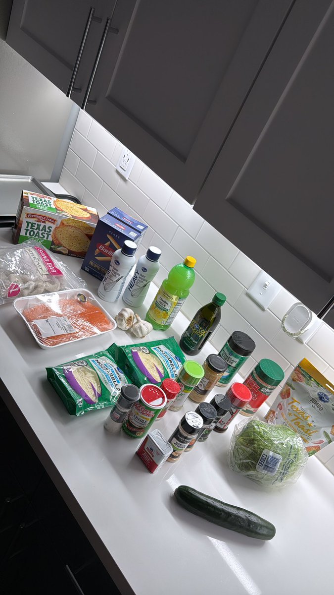 JadaTimpson's tweet photo. What I bought vs what she cooked🤏🏾 https://t.co/YB5JfvVNnd