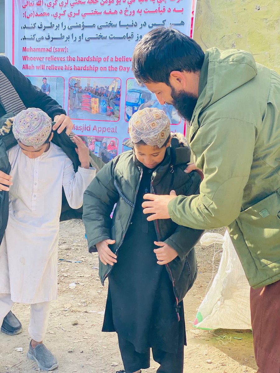 mothersofafghan's tweet photo. Help us this Winter ❄️ #WINTER https://t.co/gq3pCZsDBu