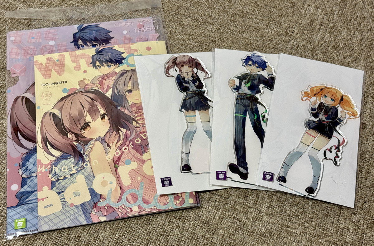 pknifeSub's tweet photo. アイマスEXPOの戦果！お目当ては勿論すいみゃ先生(@suimya)！
初開催のイベントでドキドキでしたが、無事に一式買えて良かったです～。
先生の描かれるアイドルはやっぱり超絶可愛い！素晴らしい1冊をありがとうございました☺️
タケルくんのページのコメントがリアルにはみ出しててめちゃ笑いましたｗ https://t.co/FKDpDxsfNl