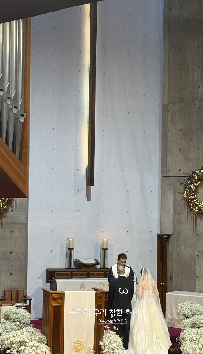 Our dear Oh Hyuk got Married today! 🥹❤️🎉🎉

📸 Code Kunst/IG