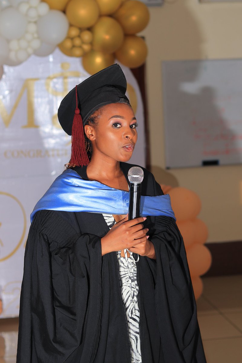 _gtasha's tweet image. Congratulations siz 🎉🎉
#newest doctor in town 🩶🩶