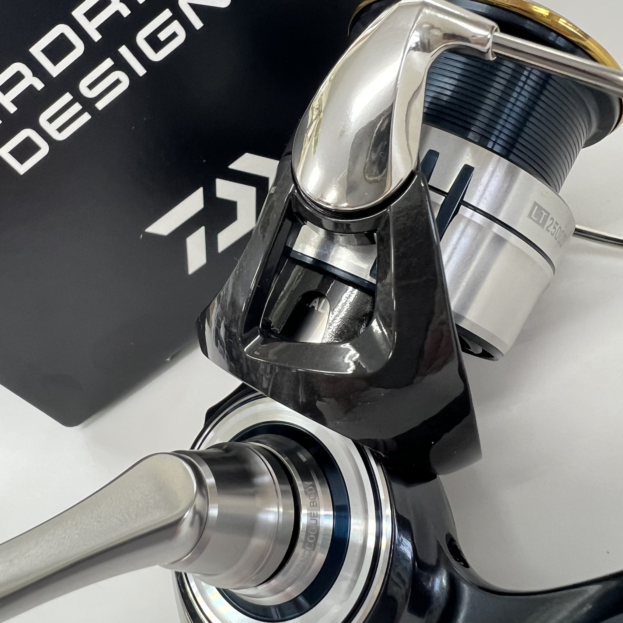 DAIWA 19セルテートエアドライブLT2500H 楽天市場】ダイワ 19 セルテート(CP) AIRDRIVE DESIGN LT2500-H