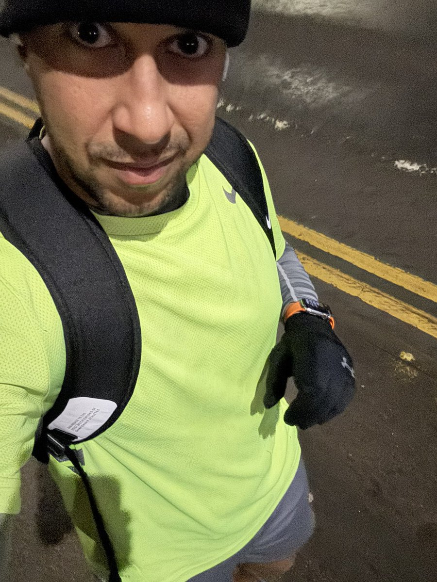 Don1Leon's tweet photo. Morning Swarzy @1Xtra Out for my early morning run shorts and all. Leon, Manchester https://t.co/vG8tJpvoWn