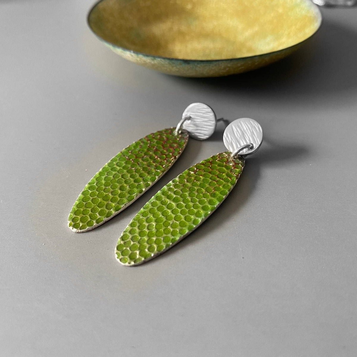Green Textured Enamel Earrings tuppu.net/246edd9d ##UKGiftHour #Firsttmaster ##UKCraftersHour #shopsmall #bizbubble #inbizhour #HandmadeHour #MHHSBD #giftideas #UKHashtags #DropEarrings