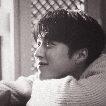 Ignitated's tweet image. Guess whose talented girlfriend made matching layouts? Right, that’s my girlfriend right there.