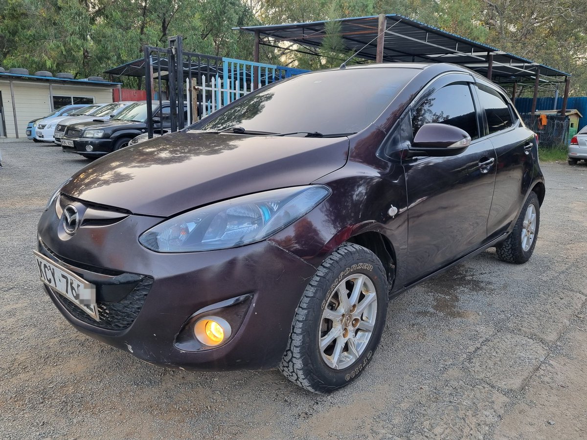SirKenneth_'s tweet image. 🔥Quick 💥Sale 🔥

MAZDA DEMIO 
YOM : 2012
1290cc
SKYACTIV i-Stop 
Android Radio 
Automatic  
Key Start
14" Alloy Rims 
Asking : Ksh. 499,000/- Negotiable 

Enquiries : ☎️0724345550☎️
Kenneth 

#MasculinitySarurday  #BlackNovember #ProudlyKenyan  #KasongoDelivers #DecemberDeals