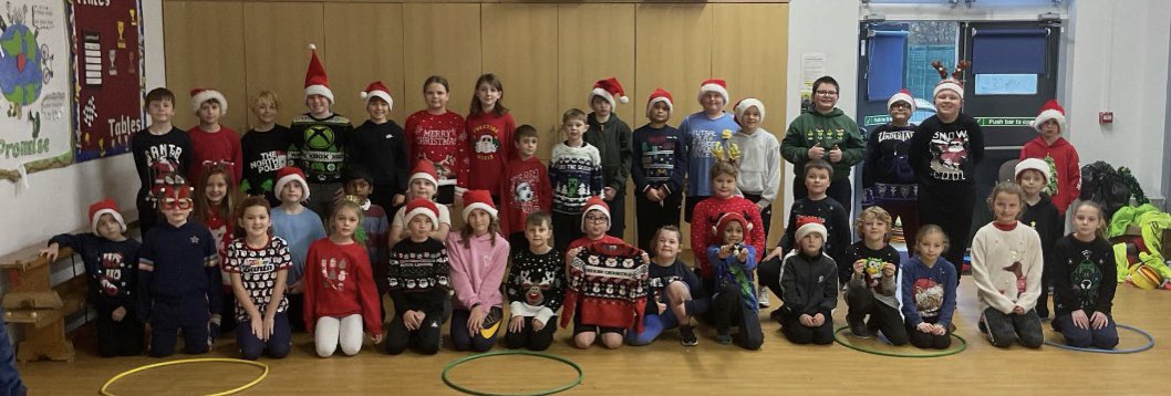 GosbertonAcad's tweet image. It was chaotic. It was hectic. It was so much fun. 
Our Santa run became our Santa Shuttle Run as the weather got in the way but the learners had so much fun.#BeingActive #AllTogether #FunAndFestive