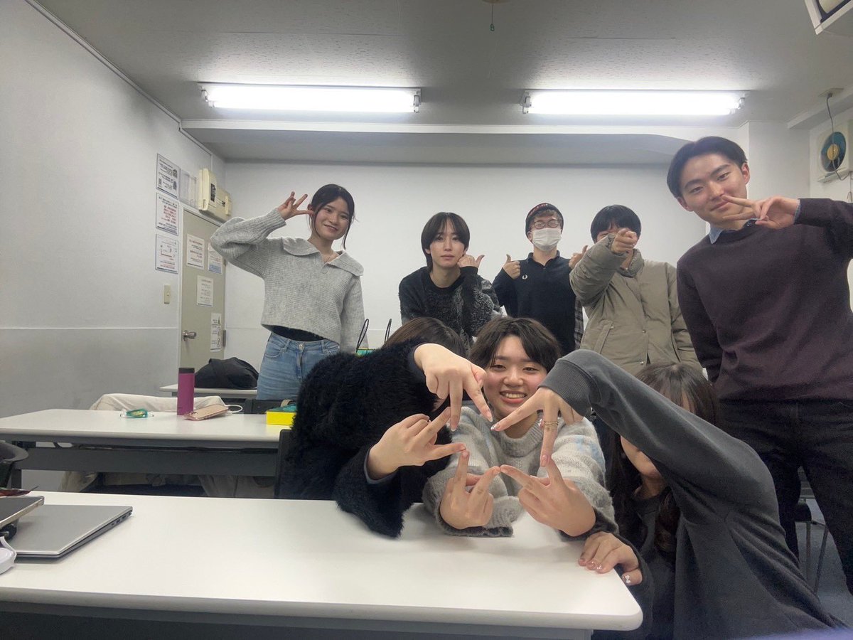 memory1223's tweet photo. 12/11
  #今日のみーつ 

今週はラスイべの反省会と収支確認をしました。

各部では、引き継ぎを行いました！

ラスイベに来て下さった方ありがとうございました！！

毎週水曜日見学者を募集しているので、興味のある方はDMお願いします😊

 #学生団体  #ボランティア  #インカレ https://t.co/IPrWAE9Prp