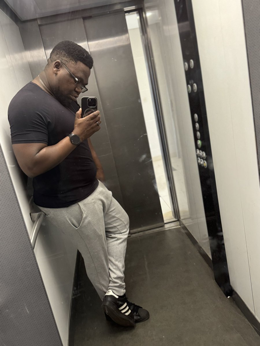 AMChonganya's tweet image. Proudly madumbo 😊 also when is December finishing 😮‍💨 pantu nanaka and it’s only been 14 days of #DED I think pa Christmas ninshi na leka mwe