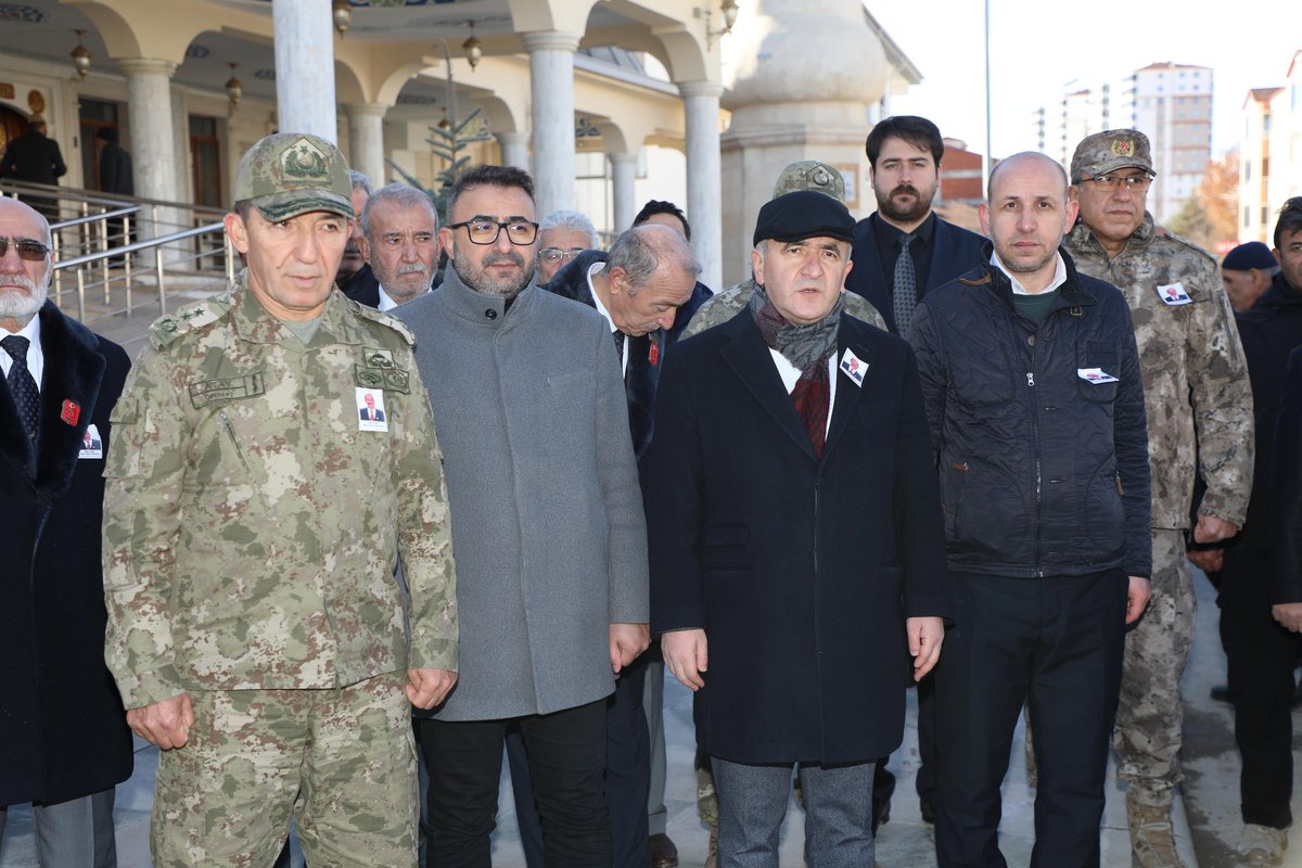 ebaysak23's tweet photo. Valimiz Sn. Numan HATİPOĞLU Ve İl Protokolümüzle Beraber Kıbrıs Gazisi Sn Bedri YILDIZ’ın Cenaze Törenine Katıldık.
Rabbim Tüm Şehit Ve Gazilerimize Rahmet Eylesin 
Acılı Ailelerine Sabır İhsan Eylesin. https://t.co/4zcFgJq1Kw