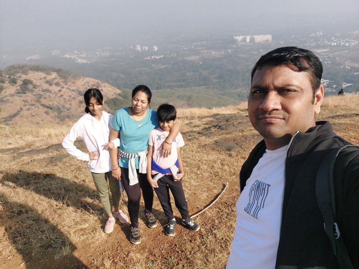 PBSRAJPUT's tweet photo. Enjoyed a refreshing morning trek with @GMDhairyaRajput @GMBhumikaRajput @NeetuSingh44176 at Ghorawadeshwar! 🌄 The cool breeze, peaceful trails, and breathtaking views made it an unforgettable experience. Nothing beats the calmness of nature and the joy of conquering heights. https://t.co/iF8obFSwKz