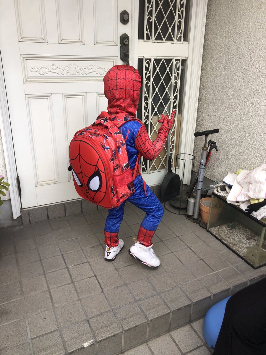 sinya0516's tweet photo. うちの孫は、1人スパイダーマンです笑 https://t.co/qudp8xYjZL