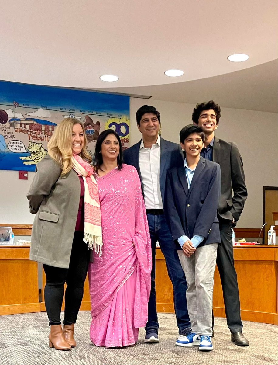 AngeliqueAshby's tweet photo. I mean come on… look at that beautiful family. I love this photo of @sumitimehta - the boys are so proud of their Mom. 

She did it. Trustee Mehta. ❤️

@NatomasUSD @natomasbuzz @JibeWithUs @TheCityofSac @RepBera @Mayor_Steinberg @CM_Talamantes @CMMaiVang @CaityMapleD5 @DrPanMD https://t.co/X4fJiMk7gl