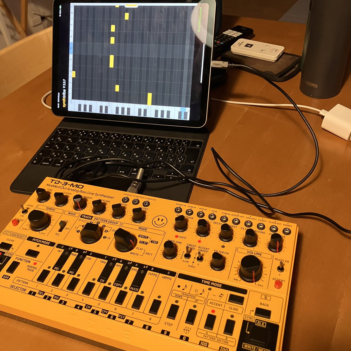 mc50_mk2's tweet photo. たのしいけど、アプリを横画面で使えないのが残念
#TD3MO
#synthtribe
#behringer https://t.co/mLccaPJYth