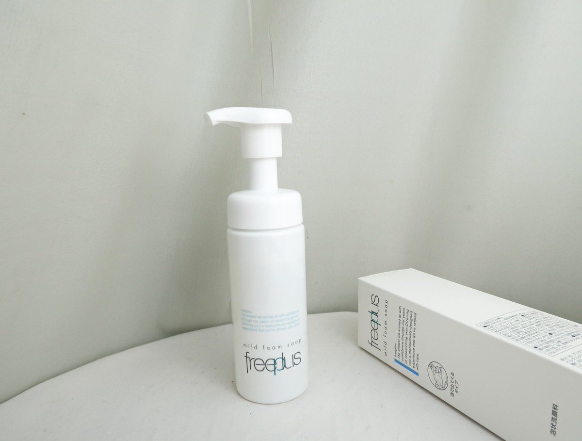 jellllnrr's tweet photo. ใครที่ชอบโฟมล้างหน้าเนื้อโฟมฟูๆ เราแนะนำ Freeplus mild foam soap n 🫧 เค้าเป็นโฟมล้างเนื้อ โฟมเนียนนุ่ม แล้วอ่อนโยนมากเพราะเค้าเป็นสารทำความสะอาดจากพืช หลังล้างออกรู้สึกว่าผิวสะอาด และผิวหน้าไม่แห้งตึง🩵 และเค้ามีปรับแพคเกจใหม่ด้วยนะ เป็นกล่องสีขาวคลีนๆ รักษ์โลก
#freeplus #freeplusth #ฟรีพลัส #SkinCare #Foam