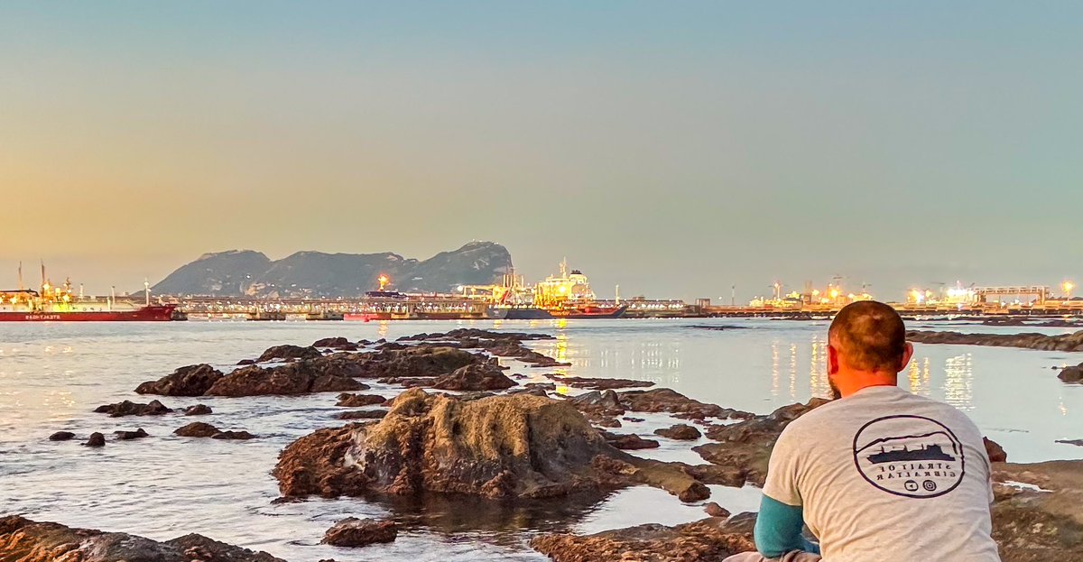 mi6o25's tweet photo. Low tide. These aren’t just rocks, it’s ancient Roman and Phoenician docks, 1000’s of years old. The ancient city of Carteya was in this location, these are some of the remains left behind from the Romans over 2000 years ago. #history #romantimes #spain #Gibraltar https://t.co/cxXUlRcdSx