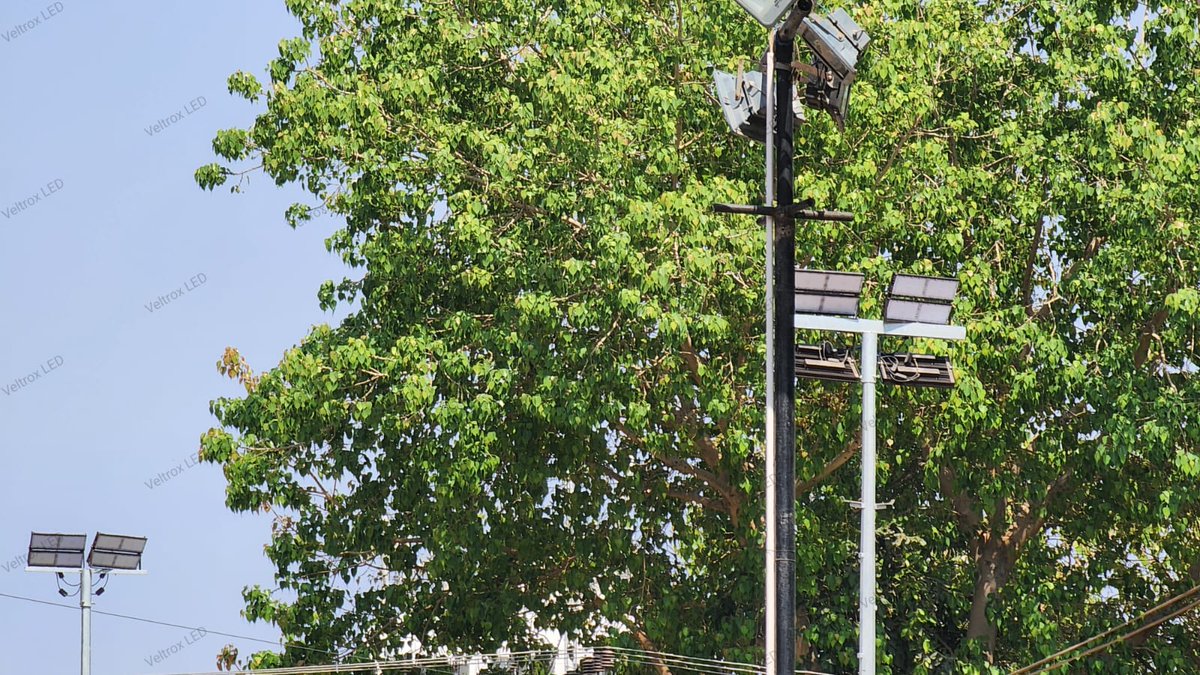 VeltroxL's tweet image. 250W LED Lens Flood Light💡

Waterproof and unbreakable lights aesthetically designed for outdoor purpose👍

For More Details Contact
VELTROX LED LIGHT
+91 7984 777 165

#veltrox #veltroxled #veltroxledlight #veltroxindustries #lights #ledlights #ledlightmanufacturer #floodlight