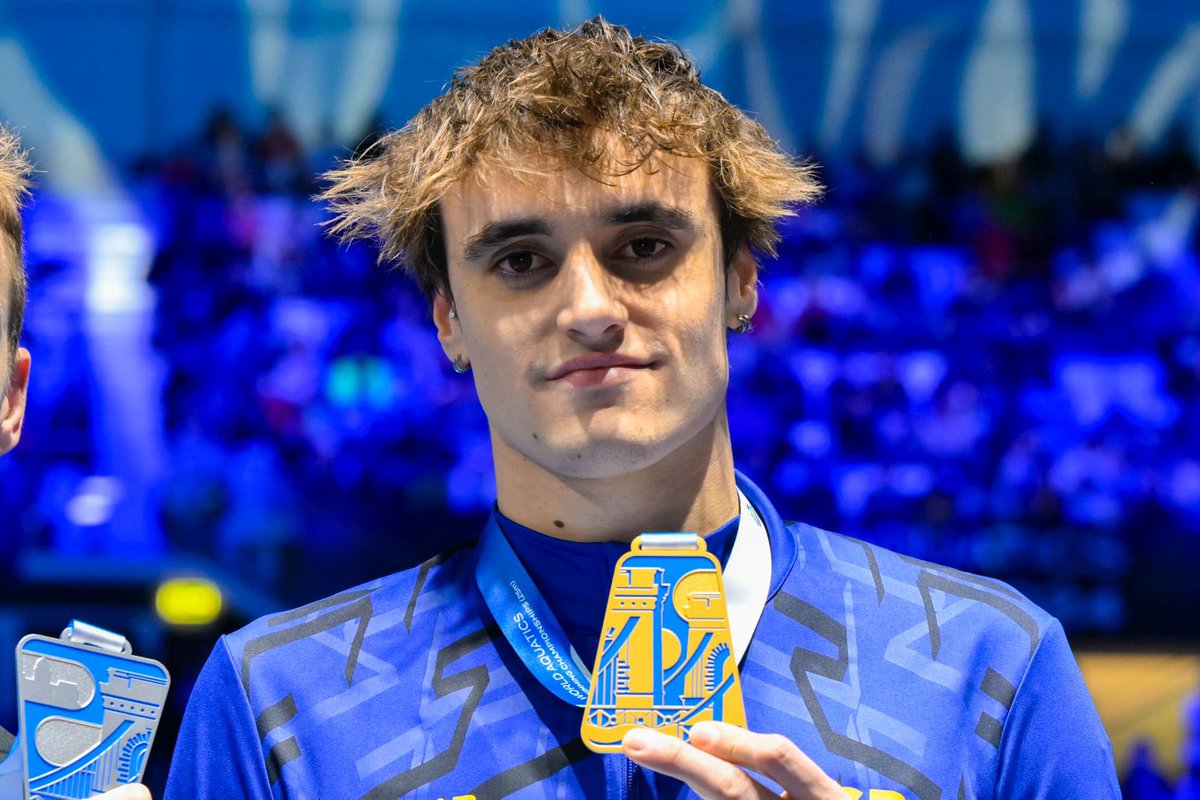 Asociación Española de Técnicos de Natación (@aetn_noticias) on Twitter photo ¡Enhorabuena CARLES COLL, Campeón del Mundo🥇en 200B! 🔝🔝🔝
Y a todos los técnicos que han colaborado en su formación 👏🏻👏🏻👏🏻👏🏻
<a href="/suimen6/">IGNACIO REYES CABO</a> <a href="/nataciotarraco/">Club Natació Tàrraco</a> <a href="/MarcTribu/">Marc Tribulietx</a> <a href="/rodriguezadalia/">Luis Rodríguez</a> <a href="/nataciocat/">Federació Catalana de Natació</a> <a href="/CN_Sabadell/">CN Sabadell</a> <a href="/casticoach/">J.A. Del Castillo</a> <a href="/HokiesSwimDive/">Virginia Tech Swimming & Diving</a> <a href="/sergiolopezmiro/">sergiolopezmiro</a> <a href="/RFEN_Oficial/">RFEN</a> #AQUABudapest24 ¡Enhorabuena CARLES COLL, Campeón del Mundo🥇en 200B! 🔝🔝🔝
Y a todos los técnicos que han colaborado en su formación 👏🏻👏🏻👏🏻👏🏻
<a href="/suimen6/">IGNACIO REYES CABO</a> <a href="/nataciotarraco/">Club Natació Tàrraco</a> <a href="/MarcTribu/">Marc Tribulietx</a> <a href="/rodriguezadalia/">Luis Rodríguez</a> <a href="/nataciocat/">Federació Catalana de Natació</a> <a href="/CN_Sabadell/">CN Sabadell</a> <a href="/casticoach/">J.A. Del Castillo</a> <a href="/HokiesSwimDive/">Virginia Tech Swimming & Diving</a> <a href="/sergiolopezmiro/">sergiolopezmiro</a> <a href="/RFEN_Oficial/">RFEN</a> #AQUABudapest24