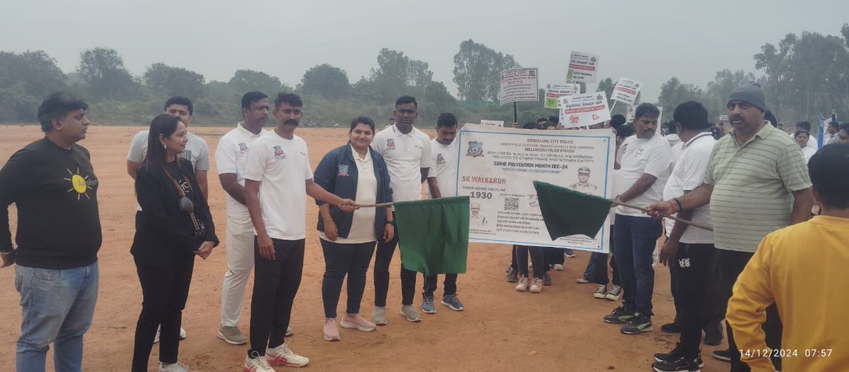 acpmarathahalli's tweet photo. Conducted the "walk and Run for 5k" for this crime prevention month Dec-2024 , to spread awareness related to Cyber crime, women safety,  drug abuse, various crime's and how to be protect ourselves 
#ReportCrimeToPreventCrime
@CPBlr @BlrCityPolice @dcpwhitefield https://t.co/vyTE1OFKUz