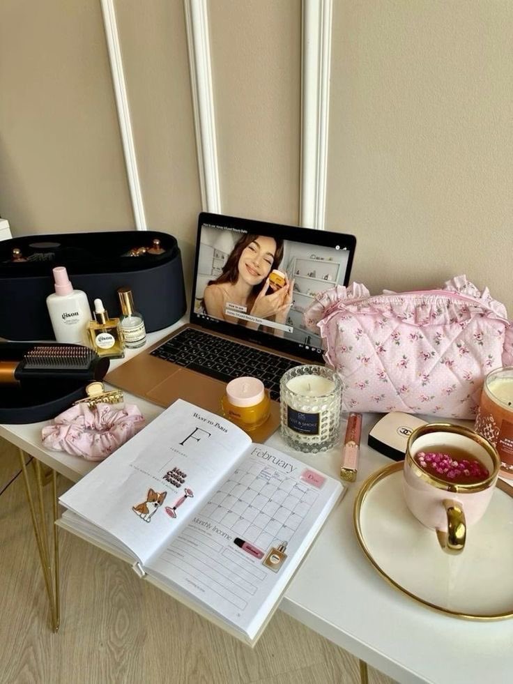classyladylife's tweet image. morning study