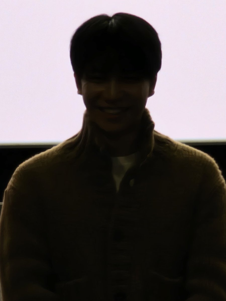 A day in my life when I wish I have much money to buy new phone 🤳
#LeeSeungGi #이승기 #대가족 #AboutFamily
