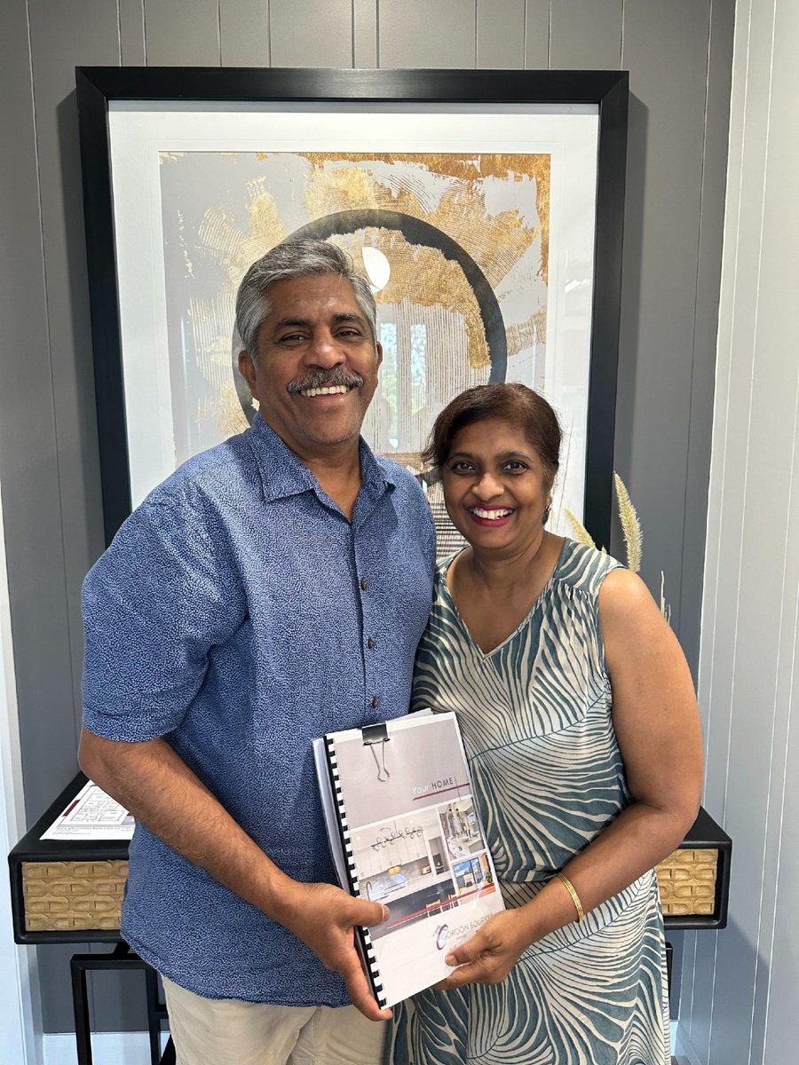 gordon_bourke's tweet photo. 🏡 CONTRACT SIGNED

 Exciting times ahead for Govindtheran and Shama! 🎉 They’ve officially signed the contracts for their stunning new home. After a long journey of subdividing, they’re ready to create something truly unique! 

With a custom design featuring a restaurant-styl... https://t.co/25ZTQ7Zy3u