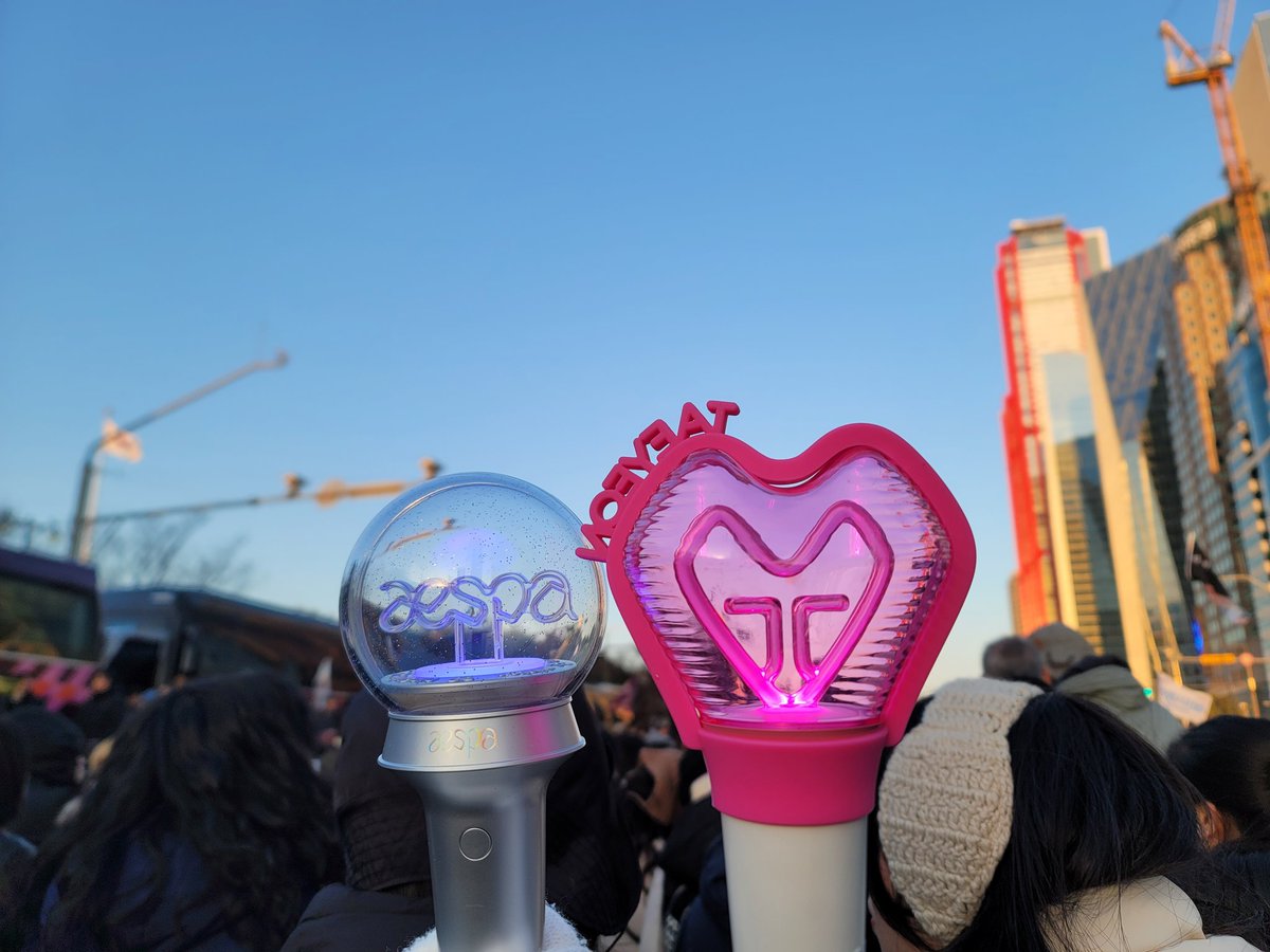 belovedTY39's tweet photo. 내 주말 반납이 헛되지않았다 이제 시작임!!! https://t.co/j6vqbWkuT5