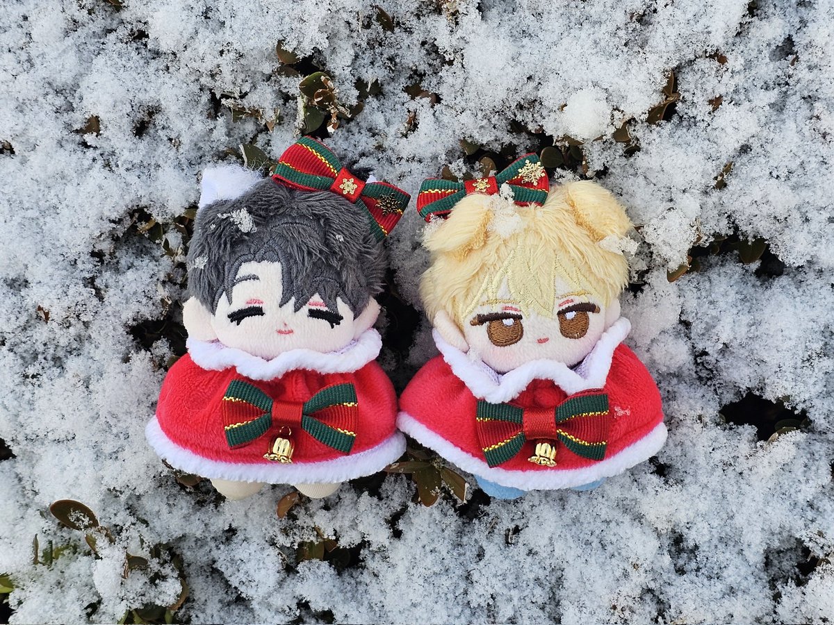 🥳🎉🎉🎉
RT추첨 2분께 5cm인형옷 산타망토 1벌 (롱타입, 기본타입중 택1) 보내드리겠습니다.
알티만 해주시면 됩니다!
추첨은 내일 저녁에 하겠습니다.
모두 함께 즐거운 날이 되시길 바랍니다🎉