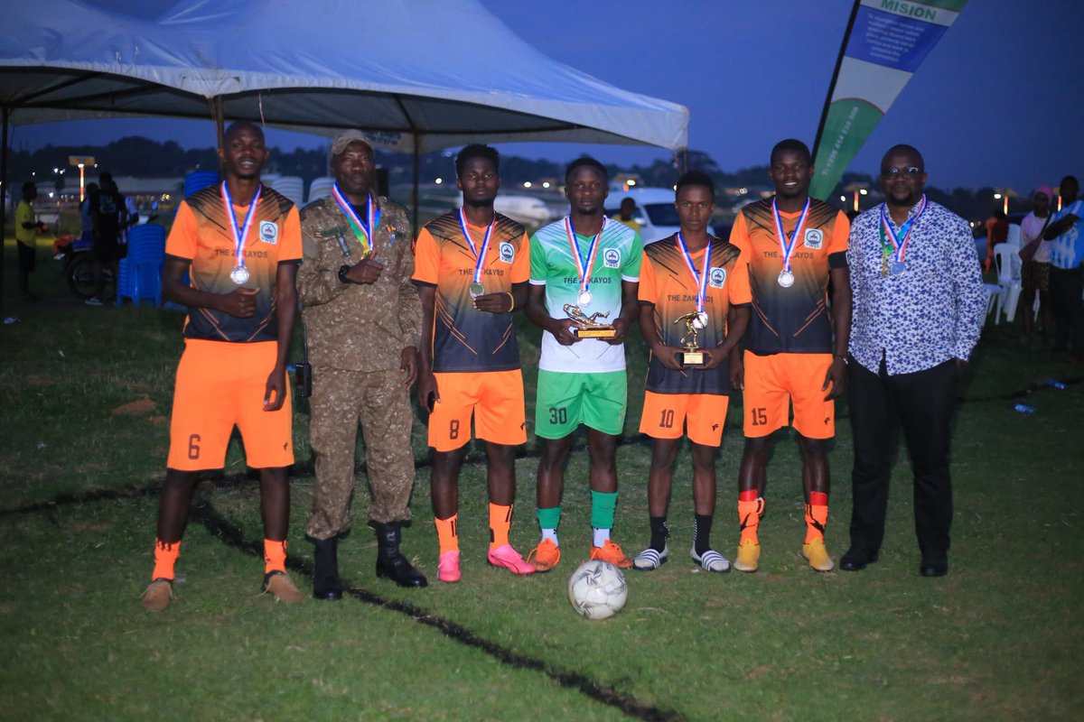 UWEC_EntebbeZoo's tweet photo. Jeremiah won the Golden Gloves award for the most clean sheets in the league, while Kisitu was named the Most Valuable Player (MVP) of 2024. Special thanks to the management, Coach Ignatius Mutesigensi, the technical team, the players, and the twelfth player—our fans. https://t.co/YqHUB6ZXn6