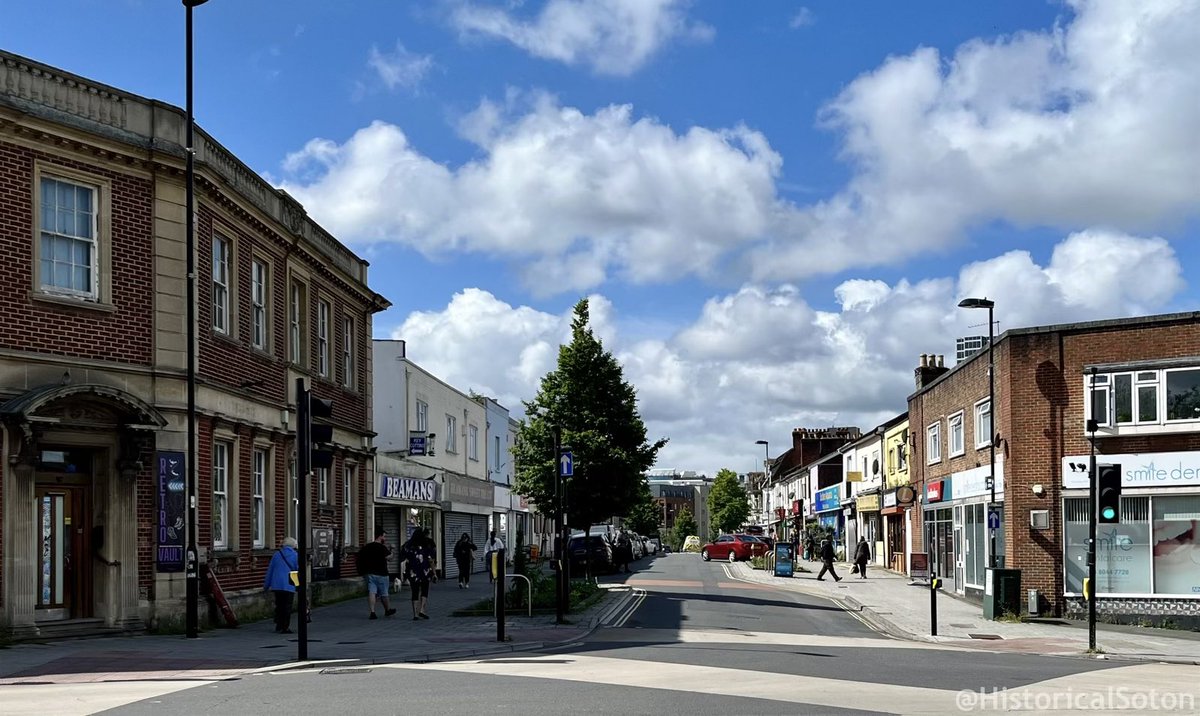 Victoria Road, Woolston. The London Arms (on the right, on the corner) dated back to the 1870s but it was bombed in 1940. The 1950s replacement closed in the early 2000s. The Thornycroft shipyard at the end of the road in the older image was also closed down in the early 2000s.