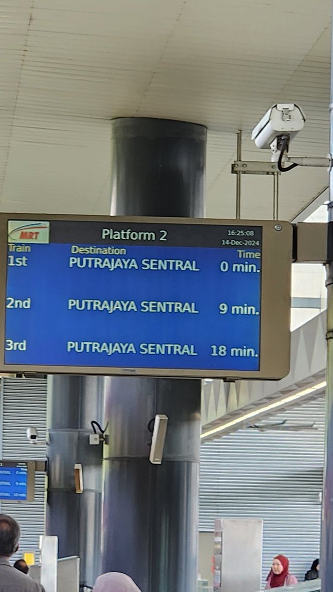 alan98989's tweet photo. @MRTMalaysia @askrapidkl stesen sg buloh. Ke arah putrajaya platform 2? https://t.co/eRHu83fMbb