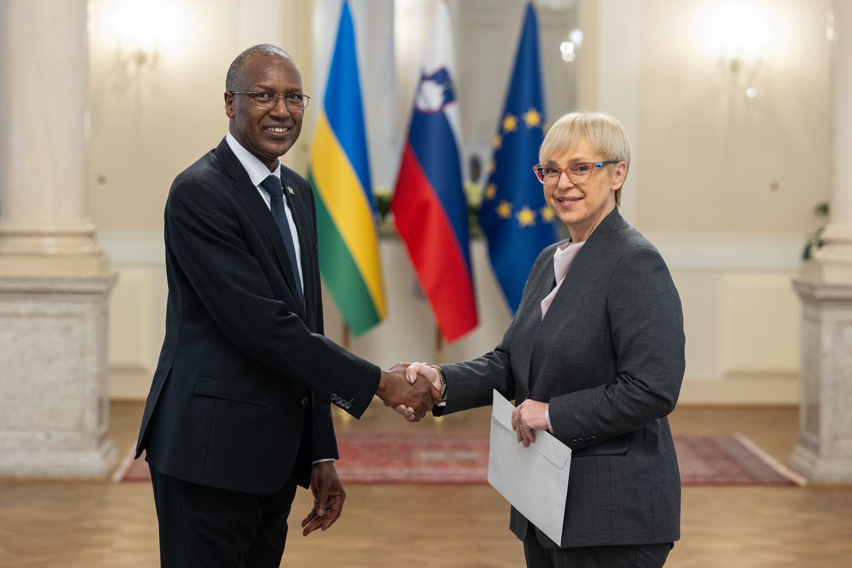 Rwanda in Geneva (@rwandaingeneva) on Twitter photo On Friday, 13 December 2024, Amb. <a href="/NgangoJ5/">Ngango James</a> presented his Letters of Credence to H.E. Nataša Pirc Musar, President of the Republic of Slovenia, in Ljubljana. The brief discussion focused on deepening both bilateral and multilateral cooperation.
1/2 On Friday, 13 December 2024, Amb. <a href="/NgangoJ5/">Ngango James</a> presented his Letters of Credence to H.E. Nataša Pirc Musar, President of the Republic of Slovenia, in Ljubljana. The brief discussion focused on deepening both bilateral and multilateral cooperation.
1/2