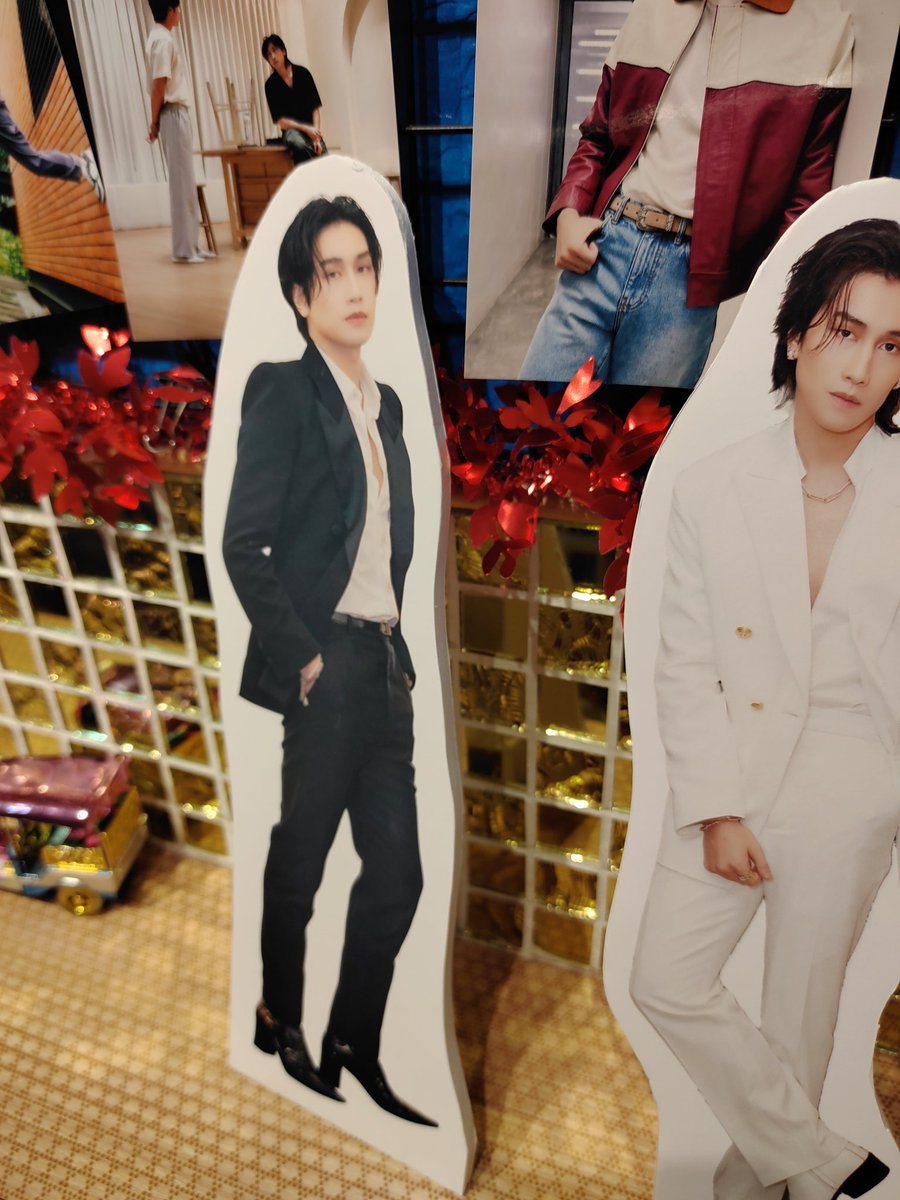 BLJapanTaiwan's tweet photo. Remembered to look for Tokyo's #BLcafe today. Was 1 minute away from the cinema. 😂 My Aussie Perth fc friend works here too. Have to drag myself to Ikebukuro more often.

It's #BibleWichapas' bday event so his pics are everywhere.
@tokyono1sabo #BL #ThaiBL #birthdayweekend https://t.co/Dhxrg5ILoE