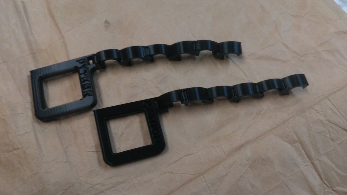 GHwooper's tweet photo. 【再入荷】
Tuna senpai製のスピードローダーのリッパ―が再入荷しました 
今回から357マグナム用に加えて 
新規扱いの『44マグナム用』が入荷しました！ 
マルイリボルバー用C-tecカート
クラウンオーセンティックカートにも使用可能です 
#リボルバーはいいぞ   #357mag #44mag https://t.co/8v6z6HdmEK