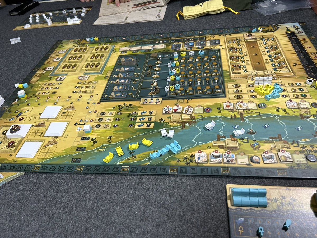 Yanack22's tweet image. 本日はご自宅会にて
MEN NEFER
グレートウエスタントレイルニュージーランド
をプレイしました。
どちらも非常に満足度が高い！